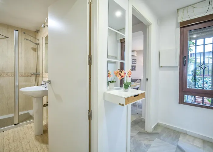 Encanto En La Juderia: Con Patio Córdoba